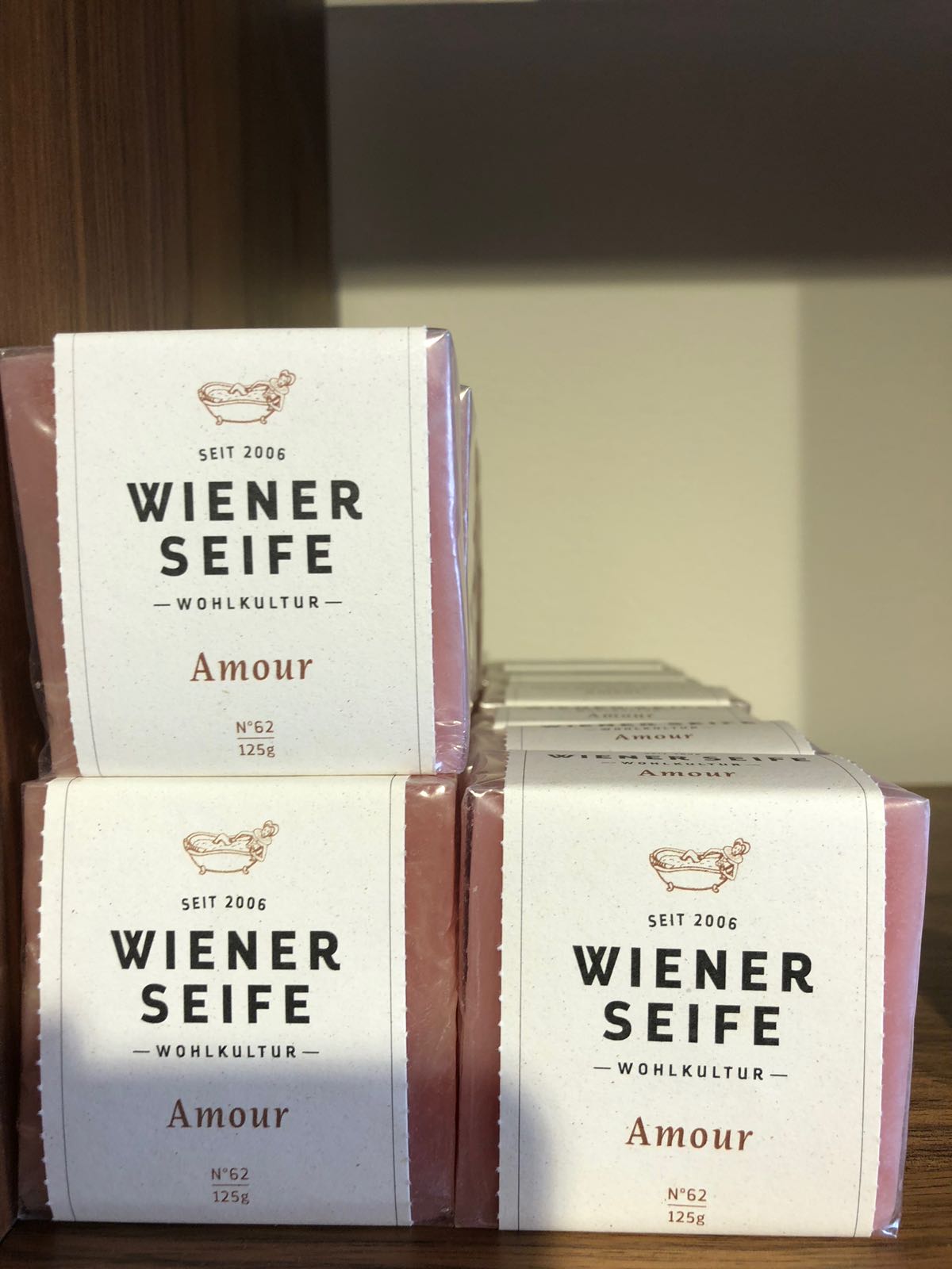 „Wiener Seife“ in Arth/Schweiz; Foto: ©“Schwarz auf Weiß“